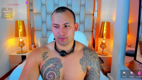 Snapshot of elliott_veelez chatting on October 2025 08:22:01 PM E L L I O T V E L E Z online show from October 2025 08:22:01 PM