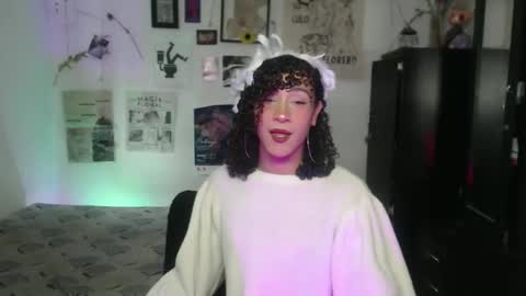 Snapshot of ellis_flowers chatting on November 2025 07:19:02 PM . online show from November 2025 07:19:02 PM