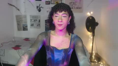 Snapshot of ellis_flowers chatting on December 2025 07:31:02 PM . online show from December 2025 07:31:02 PM