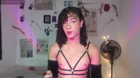 Snapshot of ellis_flowers chatting on December 2025 03:07:01 PM . online show from December 2025 03:07:01 PM