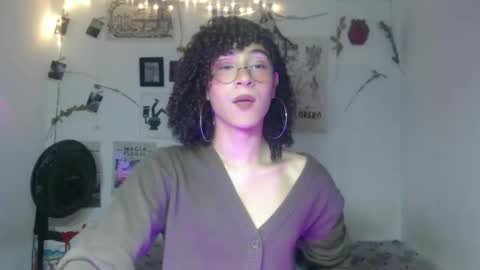 Snapshot of ellis_flowers chatting on February 2026 12:15:02 AM . online show from February 2026 12:15:02 AM