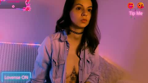 Snapshot of ellisa_26 chatting on May 2026 06:57:02 PM Elisa online show from May 2026 06:57:02 PM