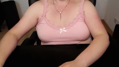Elly online show from June 2026 01:13:01 PM