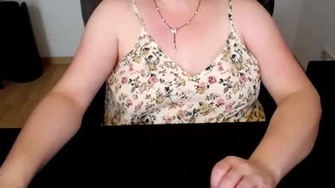 Elly online show from June 2026 11:18:02 AM