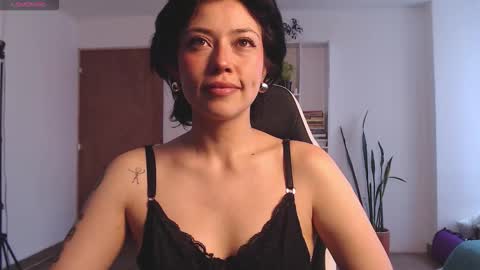 Emy Castro online show from October 2025 09:14:02 PM