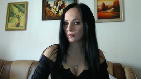 EllyaDiamond online show from April 2026 01:22:01 PM