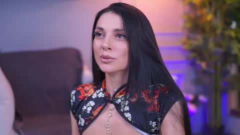 Snapshot of ellylynne chatting on July 2026 07:05:02 PM Elly online show from July 2026 07:05:02 PM