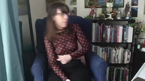 Elly Naomi online show from February 2025 06:29:02 PM