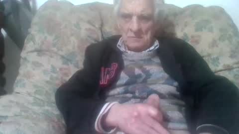 elmo191271 online show from February 2026 06:56:01 PM