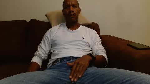 My name is Elmore. Please say hello I like to chat with you. If you have requests or dirty talk please use tip online show from March 2025 10:14:02 AM