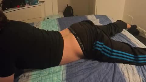 elmoro101 online show from December 2025 09:21:02 PM