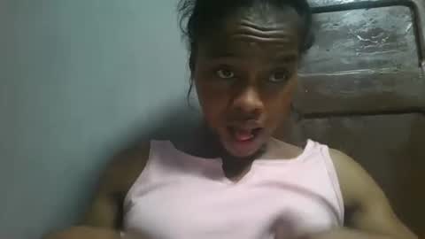 elodie228680 online show from April 2026 08:57:02 PM
