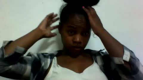 Snapshot of elodie228680 chatting on June 2026 04:42:02 PM elodie228680 online show from June 2026 04:42:02 PM