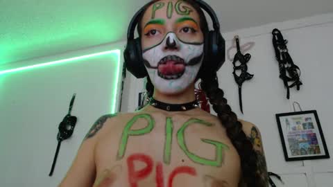 Chelsea  Please help me to reach 100 thumbs up online show from January 2025 01:39:01 AM