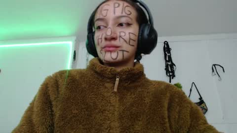 Chelsea  Please help me to reach 100 thumbs up online show from January 2025 04:37:02 AM