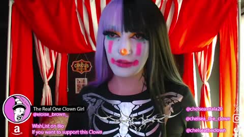 Snapshot of eloise_brown_ chatting on April 2026 07:45:01 PM Chelsea Please help me to reach 100 thumbs up online show from April 2026 07:45:01 PM