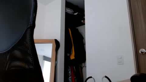 elosocazador online show from February 2025 10:37:01 PM