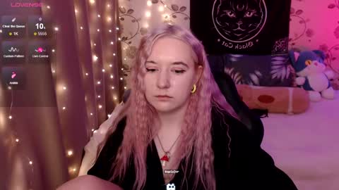 Ela give me a thumbs up if you like it  and this is important for the development of the account online show from December 2024 10:23:01 PM