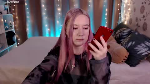 Ela give me a thumbs up if you like it  and this is important for the development of the account online show from December 2024 08:08:01 PM