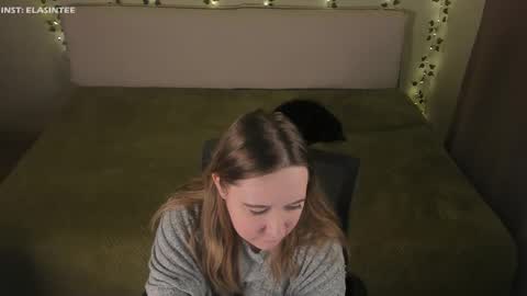 Ela give me a thumbs up if you like it  and this is important for the development of the account online show from February 2026 07:18:01 PM