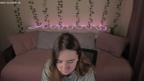 Ela give me a thumbs up if you like it  and this is important for the development of the account online show from March 2026 08:35:02 PM