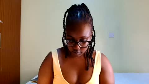 ELOWENA online show from July 2026 08:48:02 PM