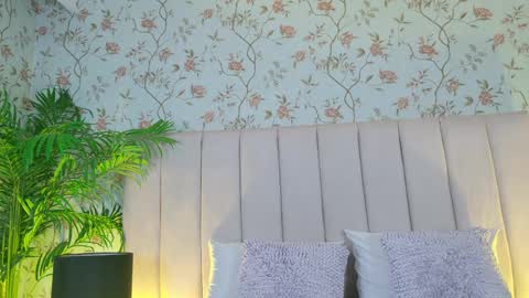 Isabela Martinez online show from April 2026 03:28:01 AM