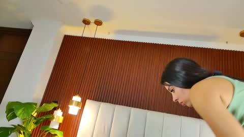 Isabela Martinez online show from May 2026 03:13:01 AM
