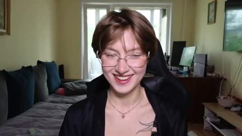 elsaangel online show from May 2026 04:30:01 AM