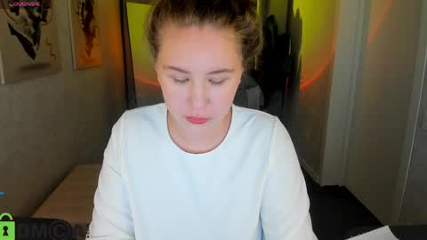 Snapshot of elsie_cutties chatting on May 2026 01:00:01 AM Elsie online show from May 2026 01:00:01 AM