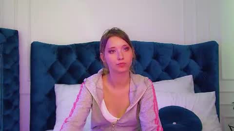 Elsie online show from June 2026 12:22:01 PM