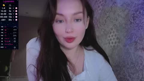 Mia 3 online show from May 2026 09:57:01 PM