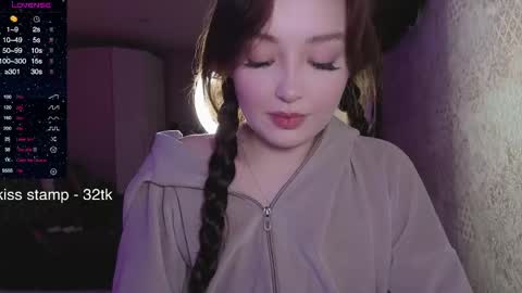 Mia 3 online show from June 2026 08:00:01 PM