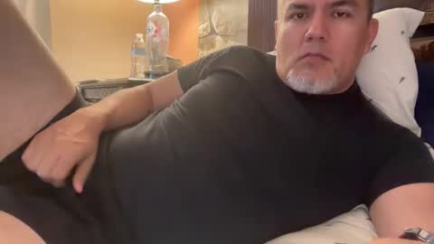Snapshot of elvecinoequipadon chatting on June 2026 04:20:02 PM Petrhus Rockpic online show from June 2026 04:20:02 PM