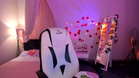 Elvienne online show from July 2026 03:11:01 AM