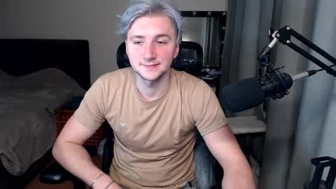 Elvin Vaenight online show from November 2025 09:37:02 PM