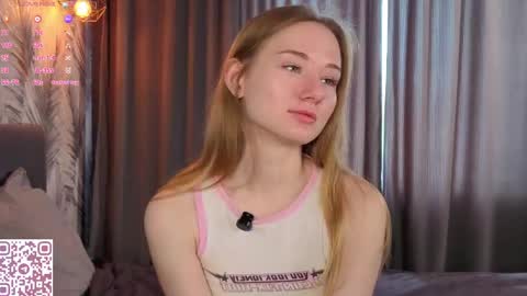 Snapshot of elvyrose chatting on June 2026 05:12:01 AM Alex online show from June 2026 05:12:01 AM