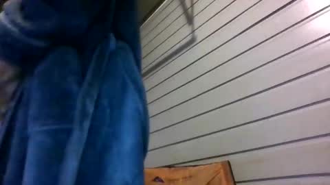 elwooood7 online show from April 2026 11:47:01 AM