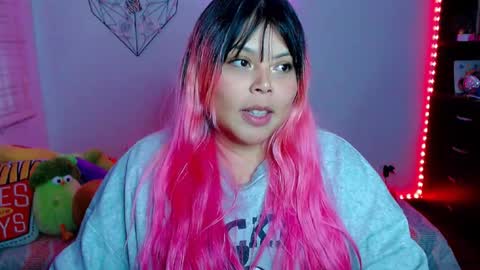 Snapshot of elymoon chatting on January 2026 10:57:02 PM Ely online show from January 2026 10:57:02 PM