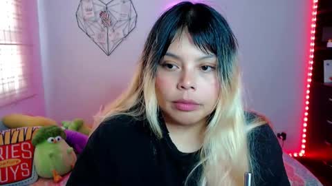 Snapshot of elymoon chatting on February 2026 09:59:02 PM Ely online show from February 2026 09:59:02 PM