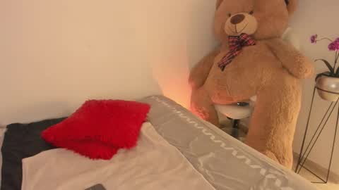 Ross online show from December 2025 12:37:02 AM