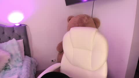 Ross online show from April 2026 08:42:02 PM