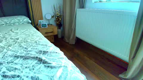 Ely online show from October 2025 07:17:02 AM