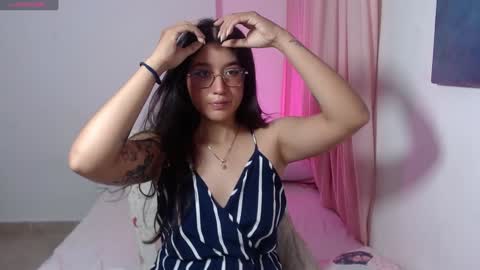 Snapshot of em_aa1 chatting on January 2025 09:51:02 PM A N D R E A online show from January 2025 09:51:02 PM