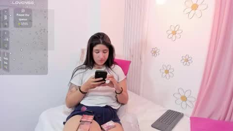 Snapshot of em_aa1 chatting on November 2025 05:44:01 AM A N D R E A online show from November 2025 05:44:01 AM