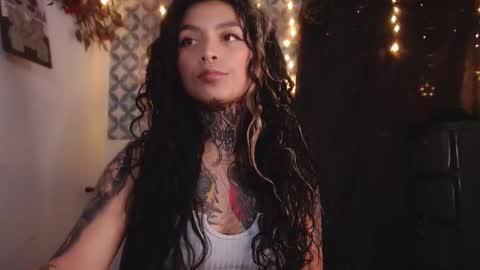 Snapshot of ema_ploxx chatting on September 2025 03:30:02 AM ema_ploxx online show from September 2025 03:30:02 AM