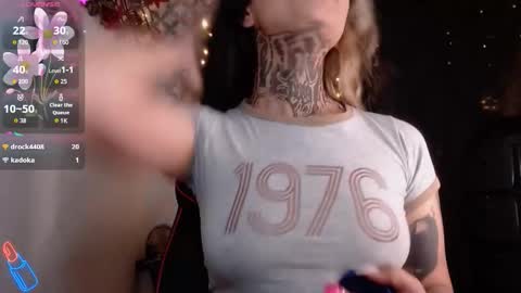 Snapshot of ema_ploxx chatting on October 2025 05:42:02 AM ema_ploxx online show from October 2025 05:42:02 AM