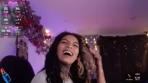 Snapshot of ema_ploxx chatting on November 2025 04:23:01 AM ema_ploxx online show from November 2025 04:23:01 AM