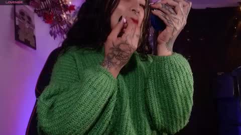 Snapshot of ema_ploxx chatting on November 2025 03:34:01 AM ema_ploxx online show from November 2025 03:34:01 AM