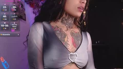 Snapshot of ema_ploxx chatting on November 2025 05:06:02 AM ema_ploxx online show from November 2025 05:06:02 AM